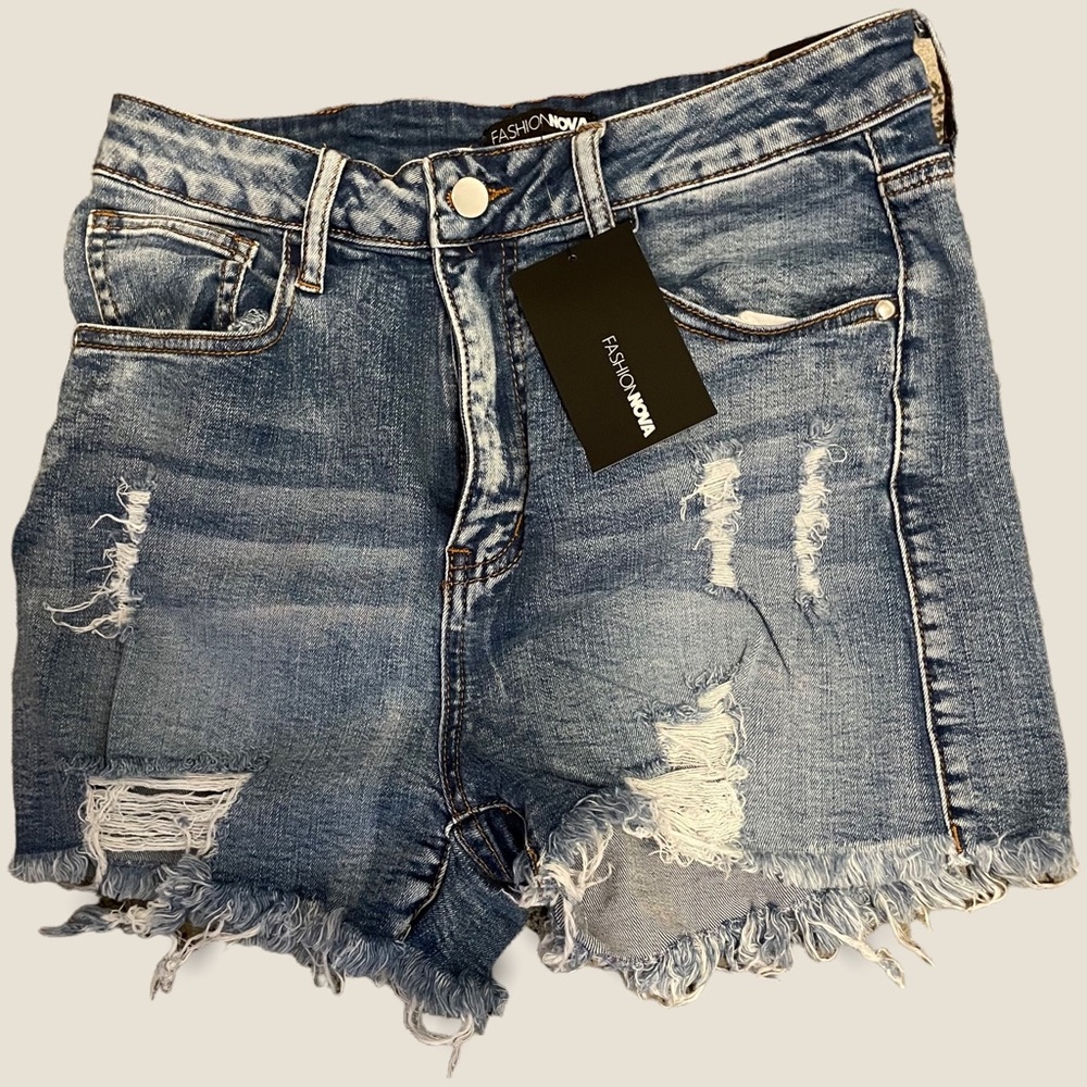 NWT distressed high rise shorts